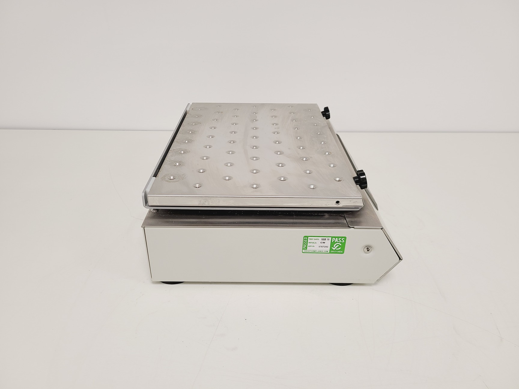 Image of Panasonic Orbital Shaker - MIR-S100-PE Lab