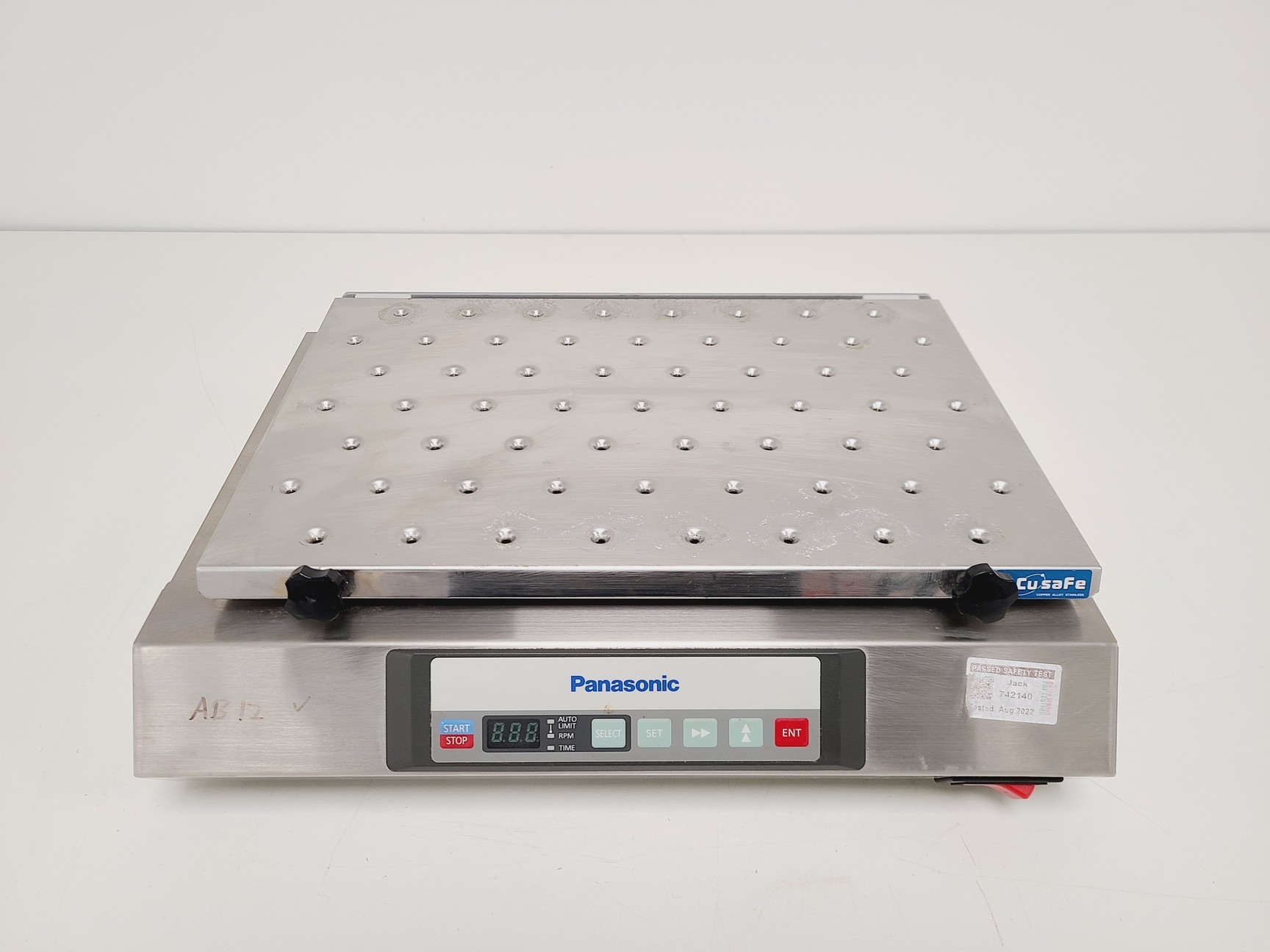 Image of Panasonic Orbital Shaker - MIR-S100-PE Lab