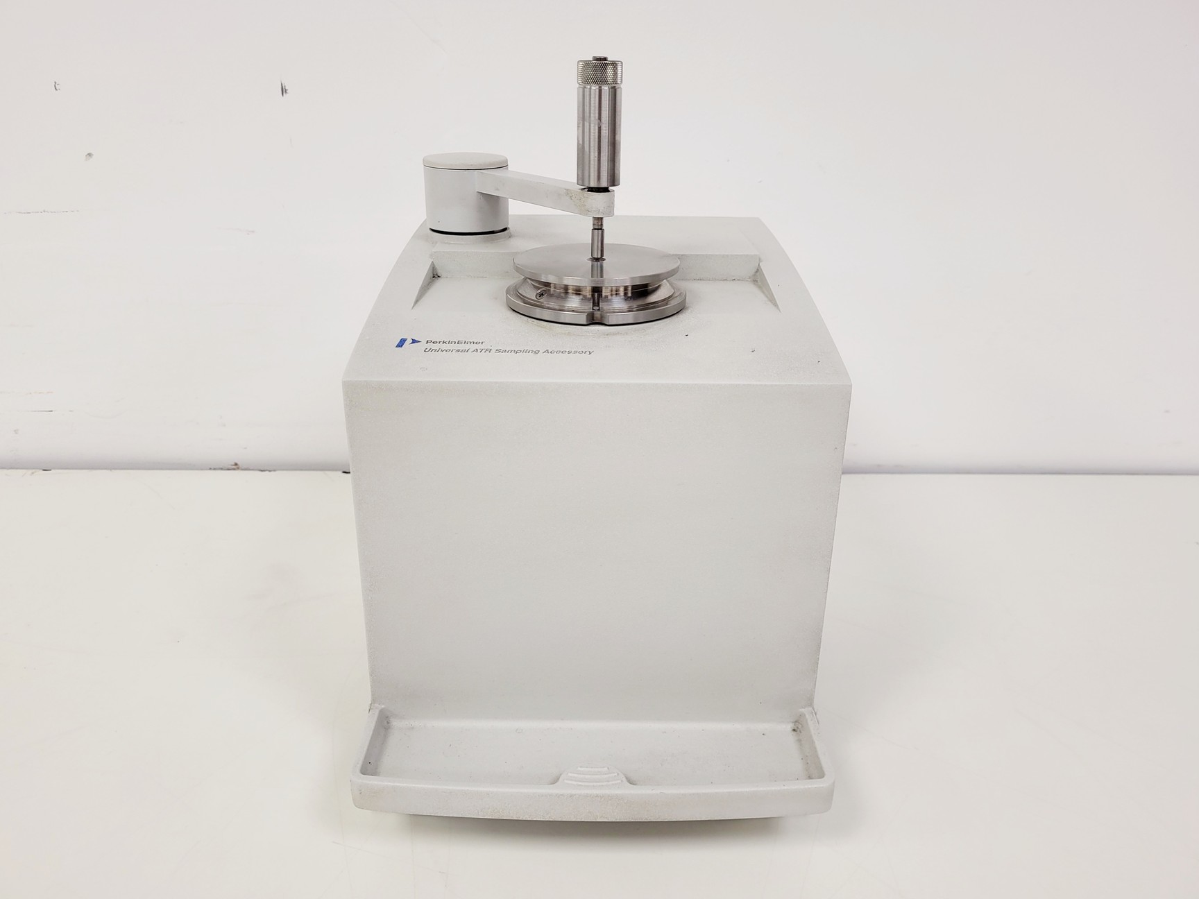 Image of PerkinElmer Spectrum One FR-IR Spectrometer W/ ATR Sampling Accessory & Software