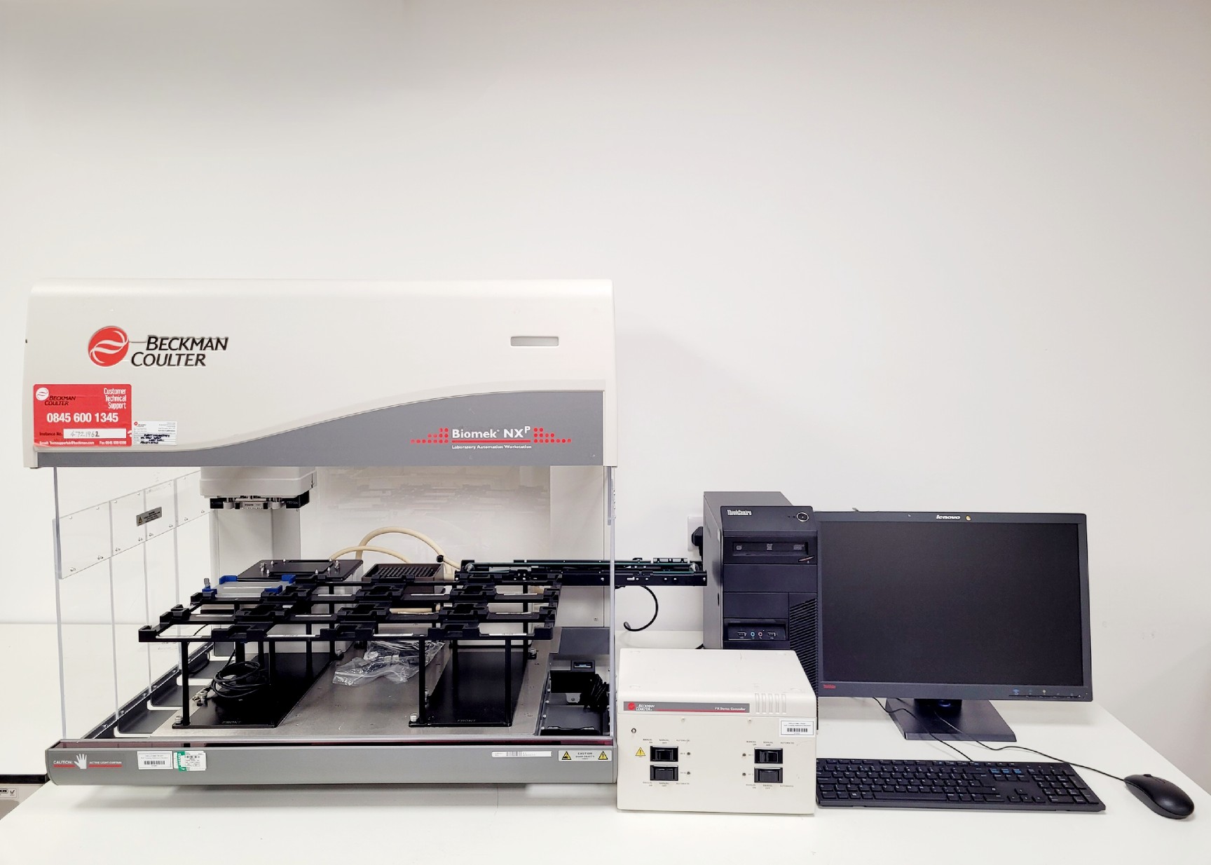 Image of Beckman Coulter BioMek NXp Laboratory Automation System Lab