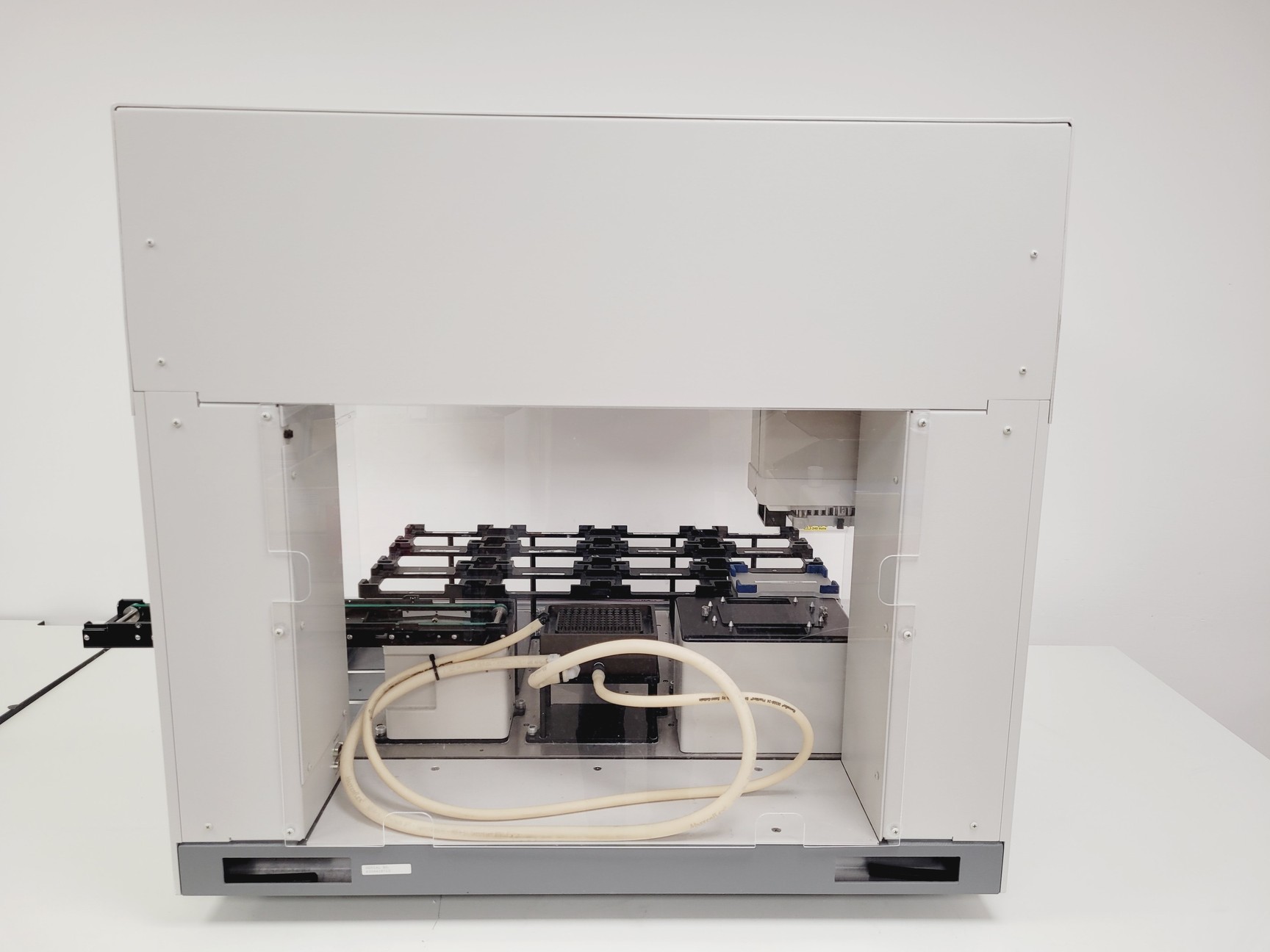 Image of Beckman Coulter BioMek NXp Laboratory Automation System Lab