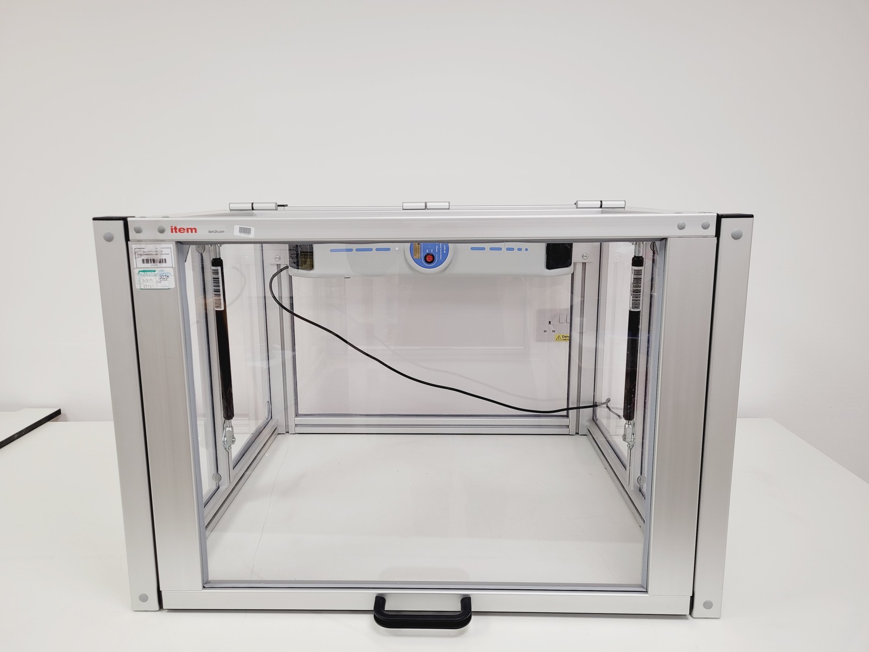 Image of BioNex Nanodrop W/ NS-2 Stage & UVR-M Chamber System Lab