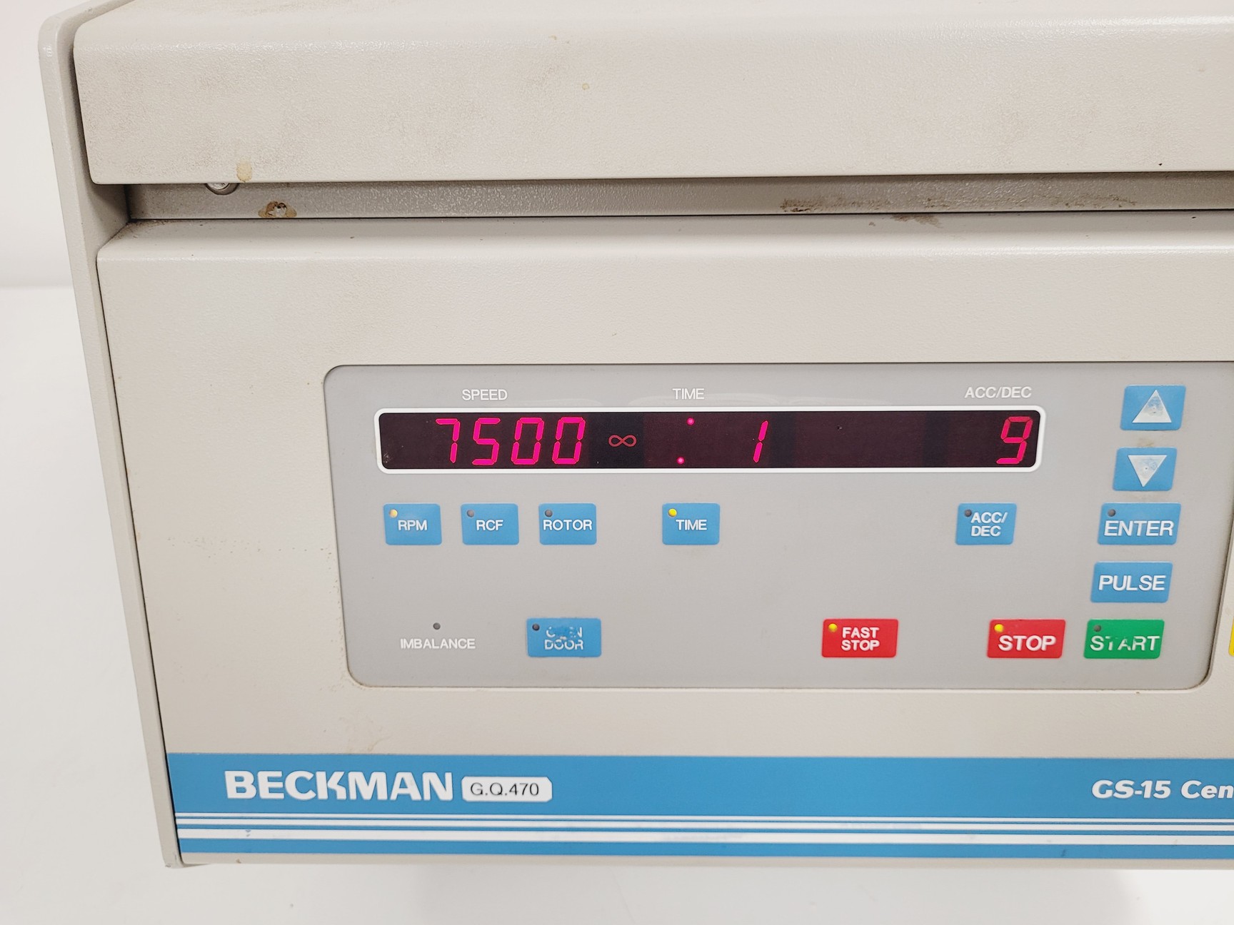Image of Beckman GS-15 Benchtop Centrifuge 