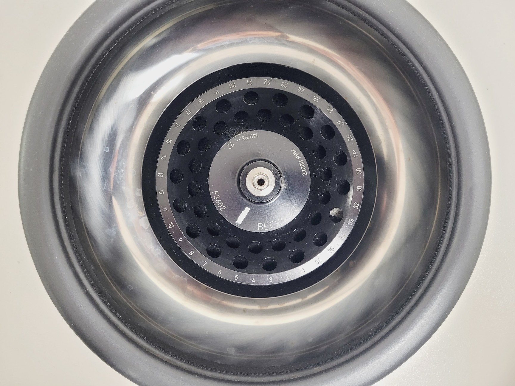 Image of Beckman GS-15R Benchtop Centrifuge