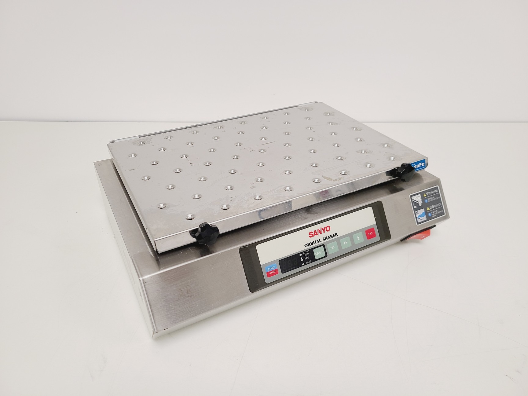 Image of Sanyo Orbital Shaker MIR-S100 Lab