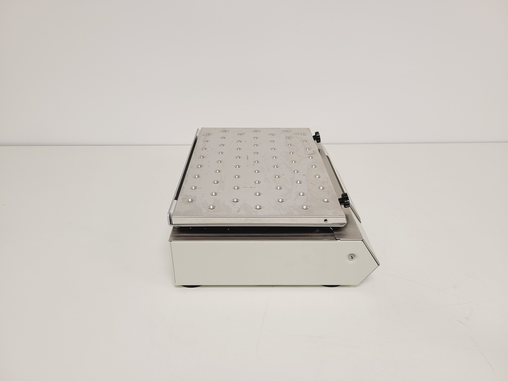 Image of Sanyo Orbital Shaker MIR-S100 Lab