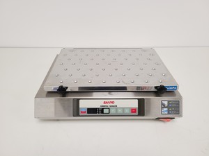 Thumbnail image of Sanyo Orbital Shaker MIR-S100 Lab