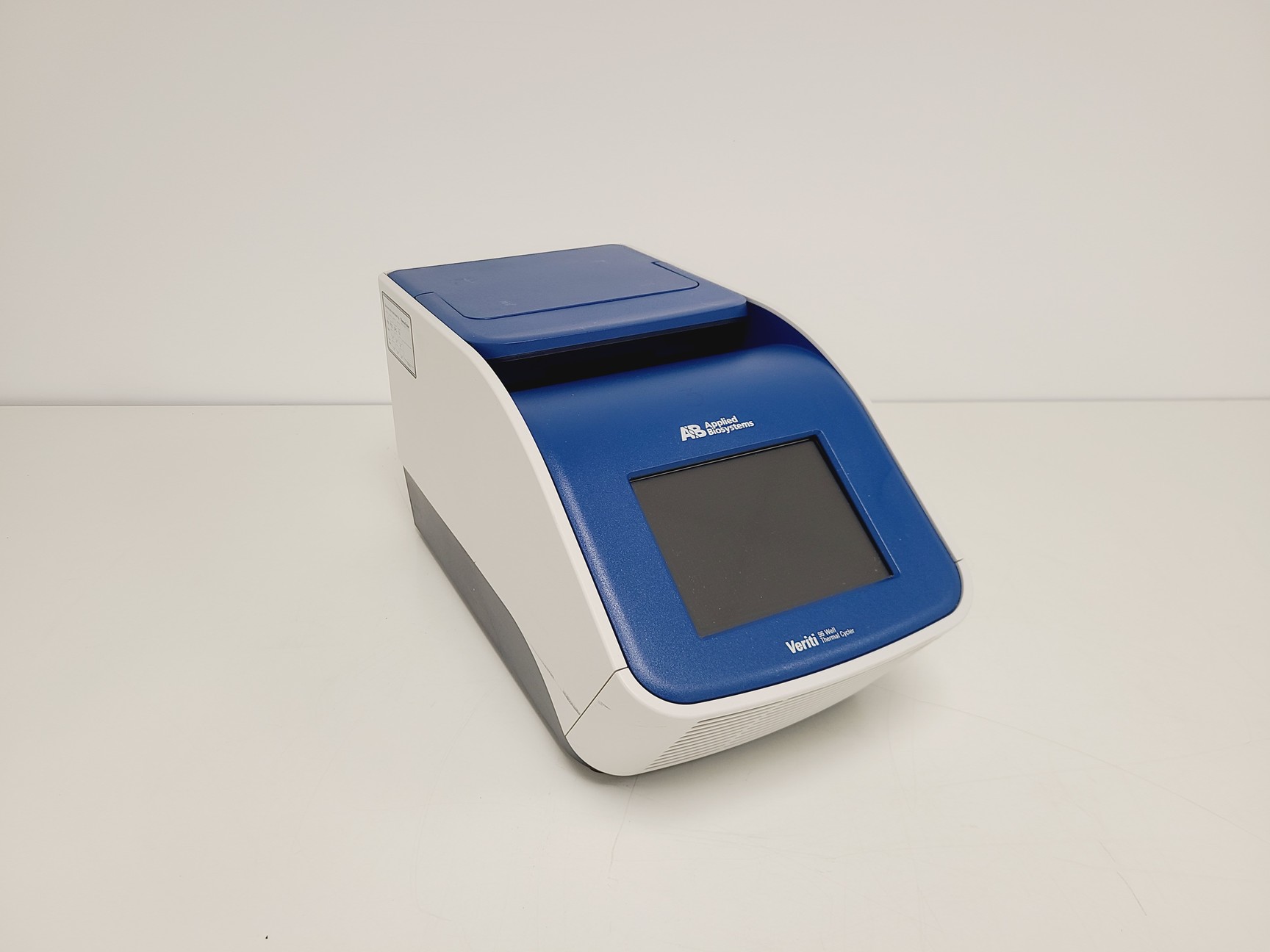 Image of Applied Biosystems Veriti 96 Well Thermal Cycler