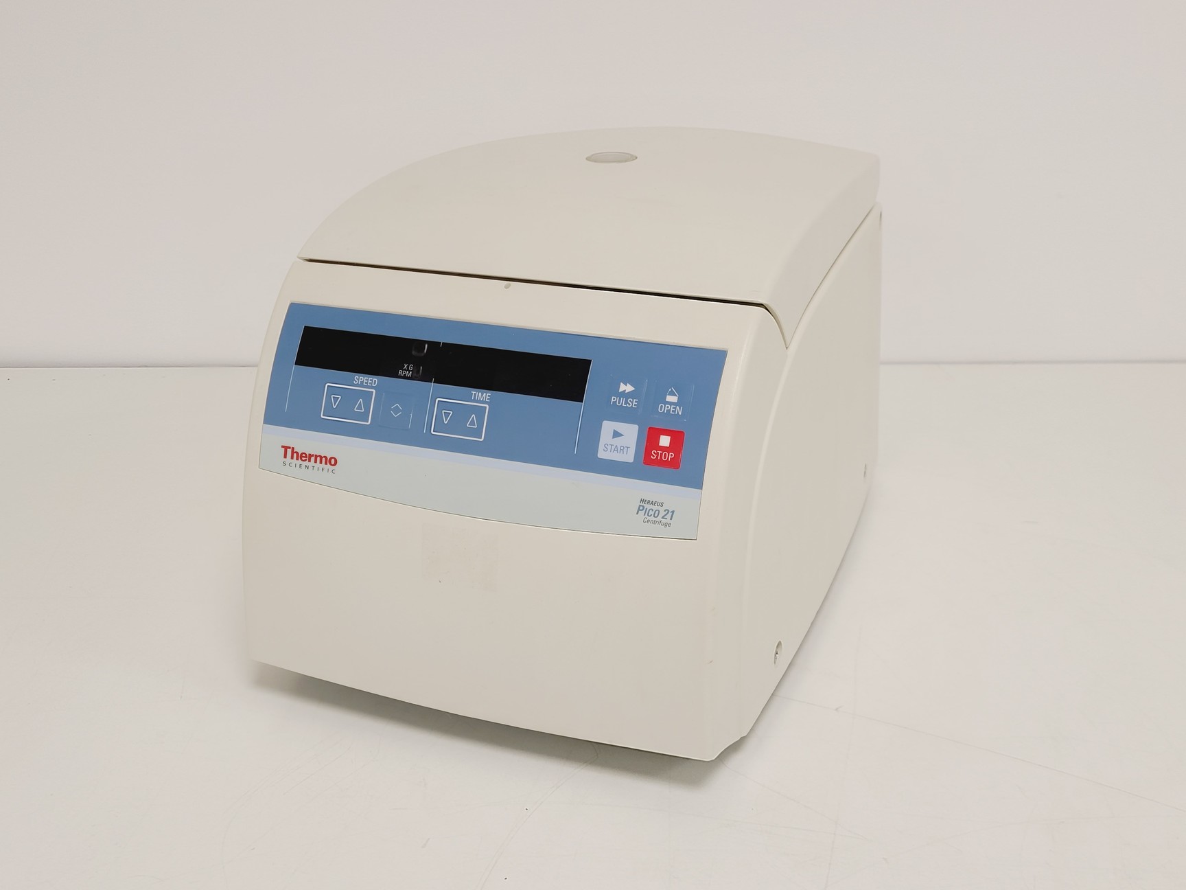 Image of Thermo Fisher Heraeus Pico 21 Centrifuge w/ 75003424 Rotor Lab
