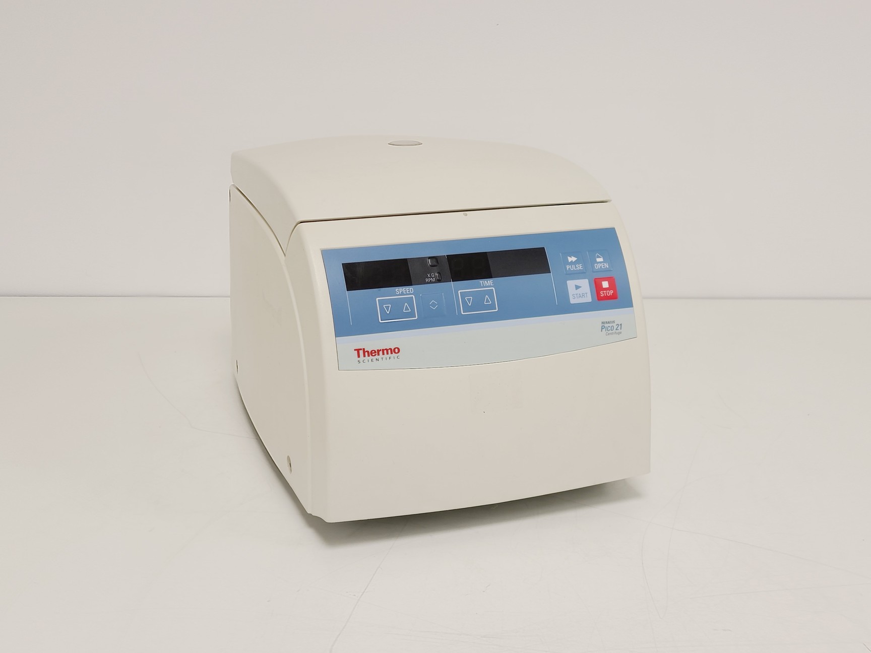Image of Thermo Fisher Heraeus Pico 21 Centrifuge w/ 75003424 Rotor Lab