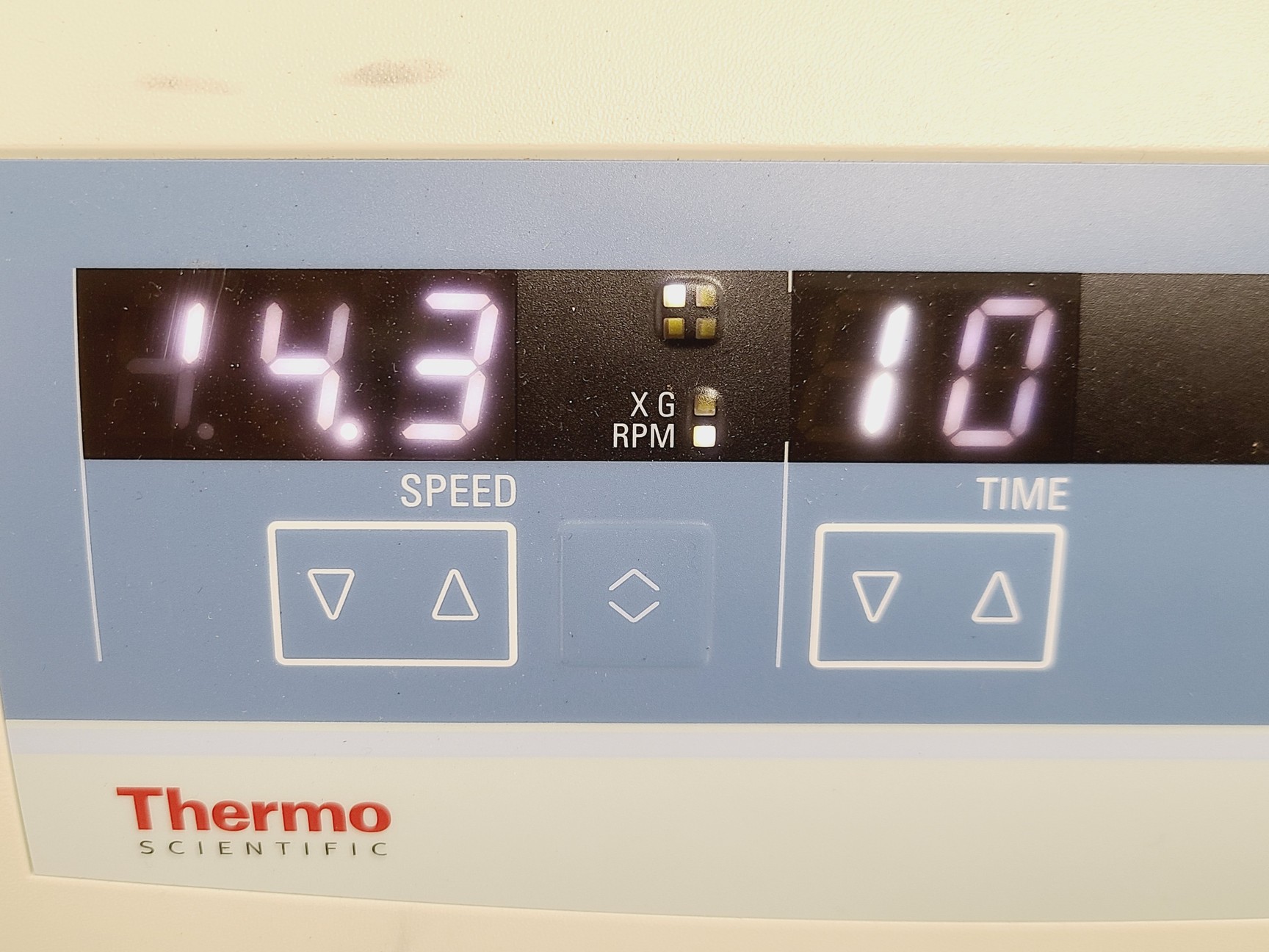 Image of Thermo Fisher Heraeus Pico 21 Centrifuge w/ 75003424 Rotor Lab