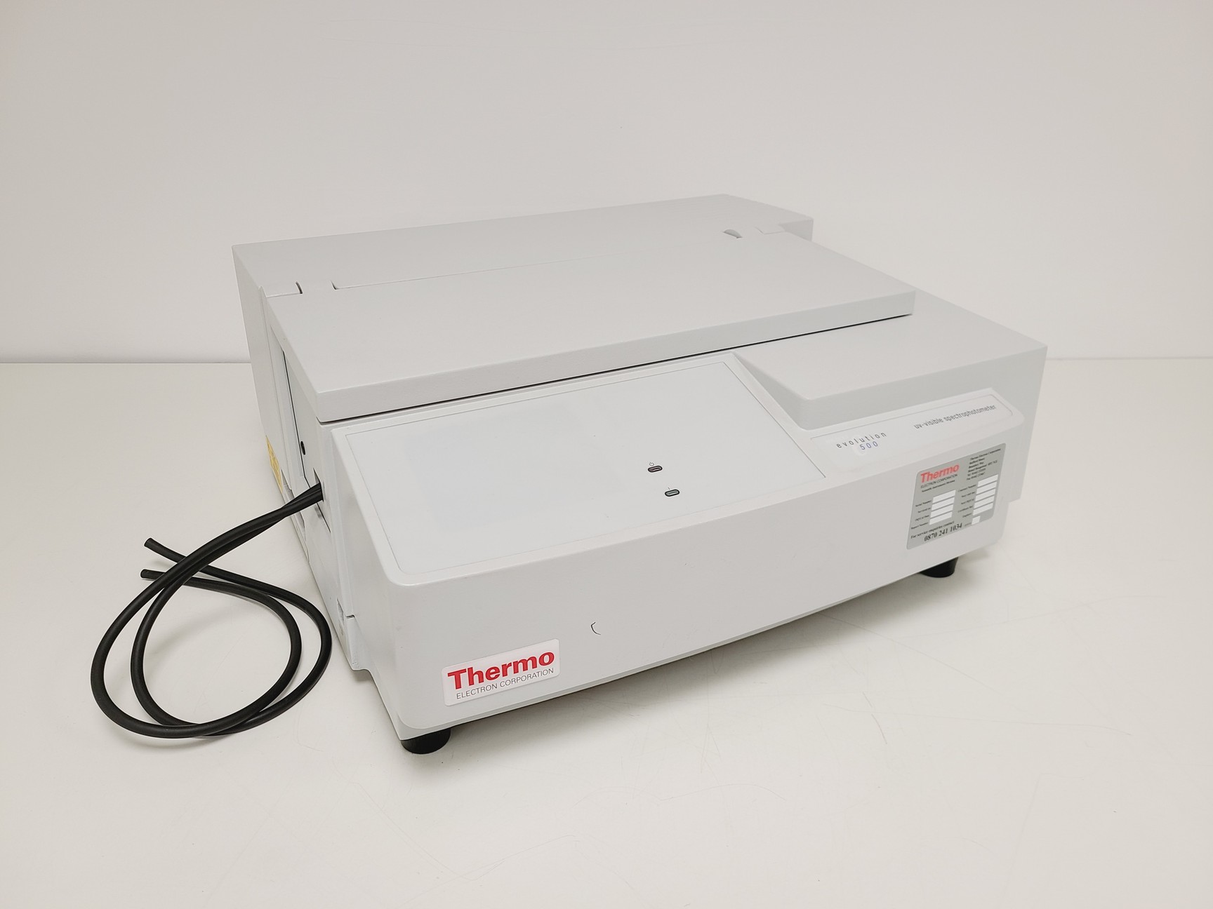 Image of Thermo Electron Corporation Evolution 500 BB UV-Visible Spectrophotometer