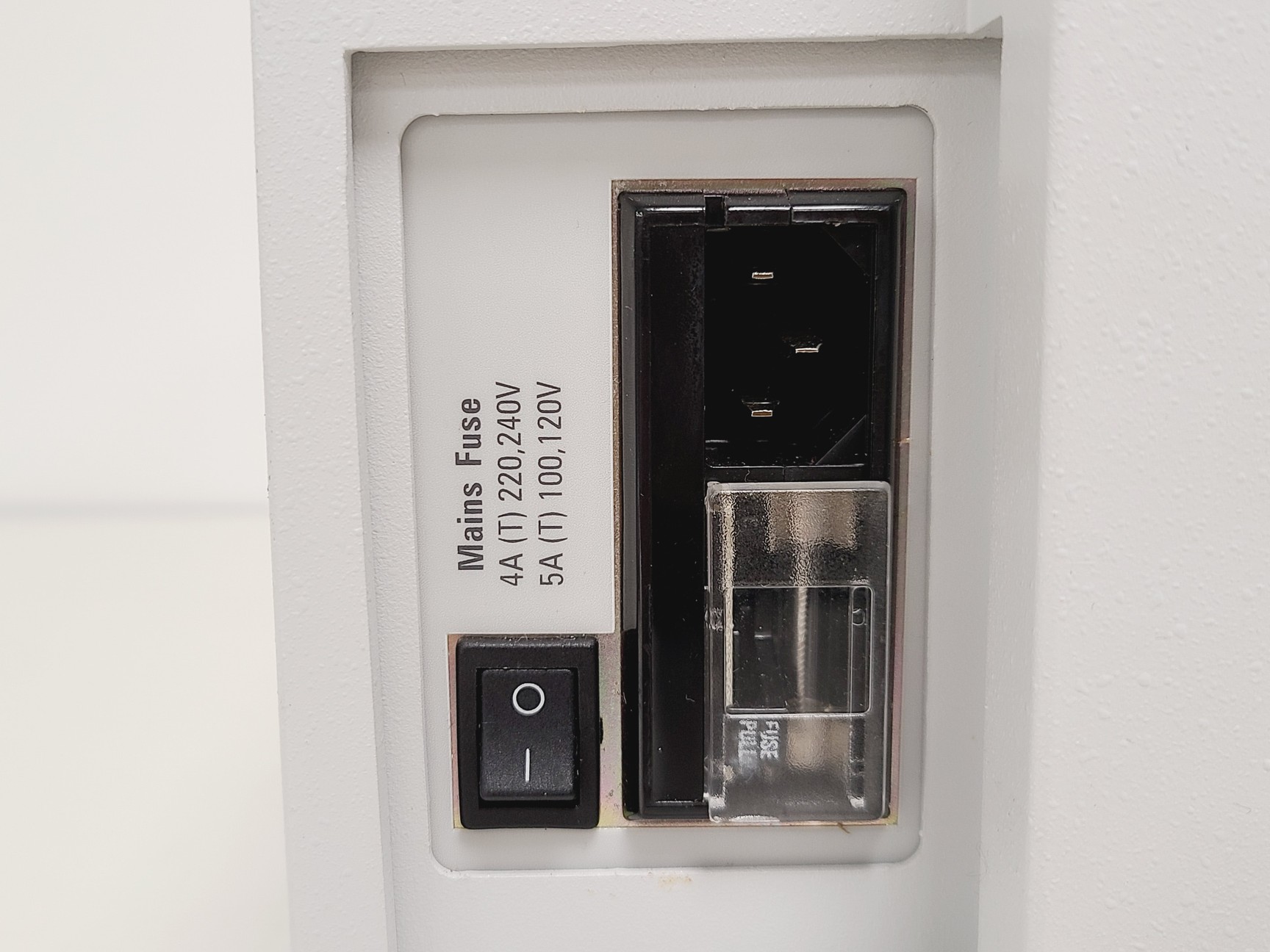 Image of Thermo Electron Corporation Evolution 500 BB UV-Visible Spectrophotometer