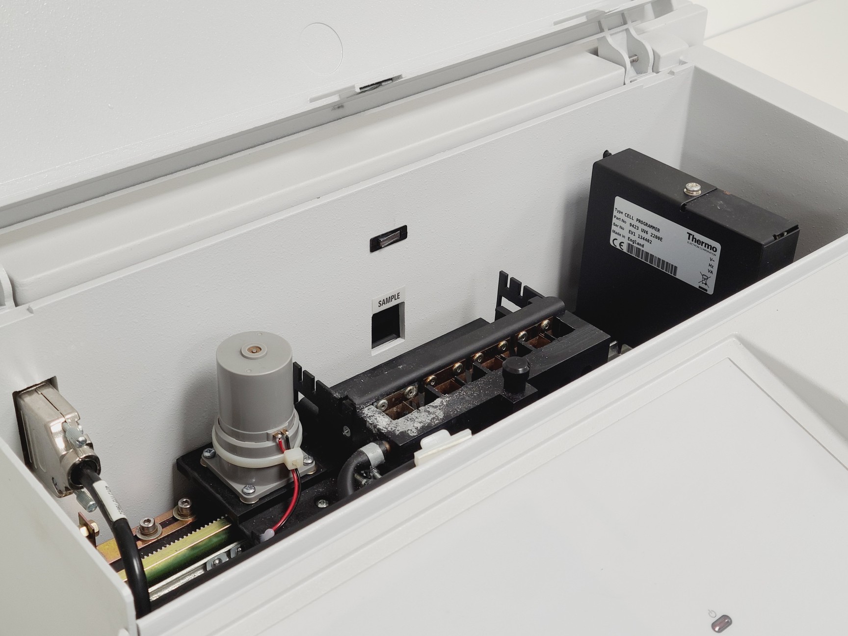 Image of Thermo Electron Corporation Evolution 500 BB UV-Visible Spectrophotometer