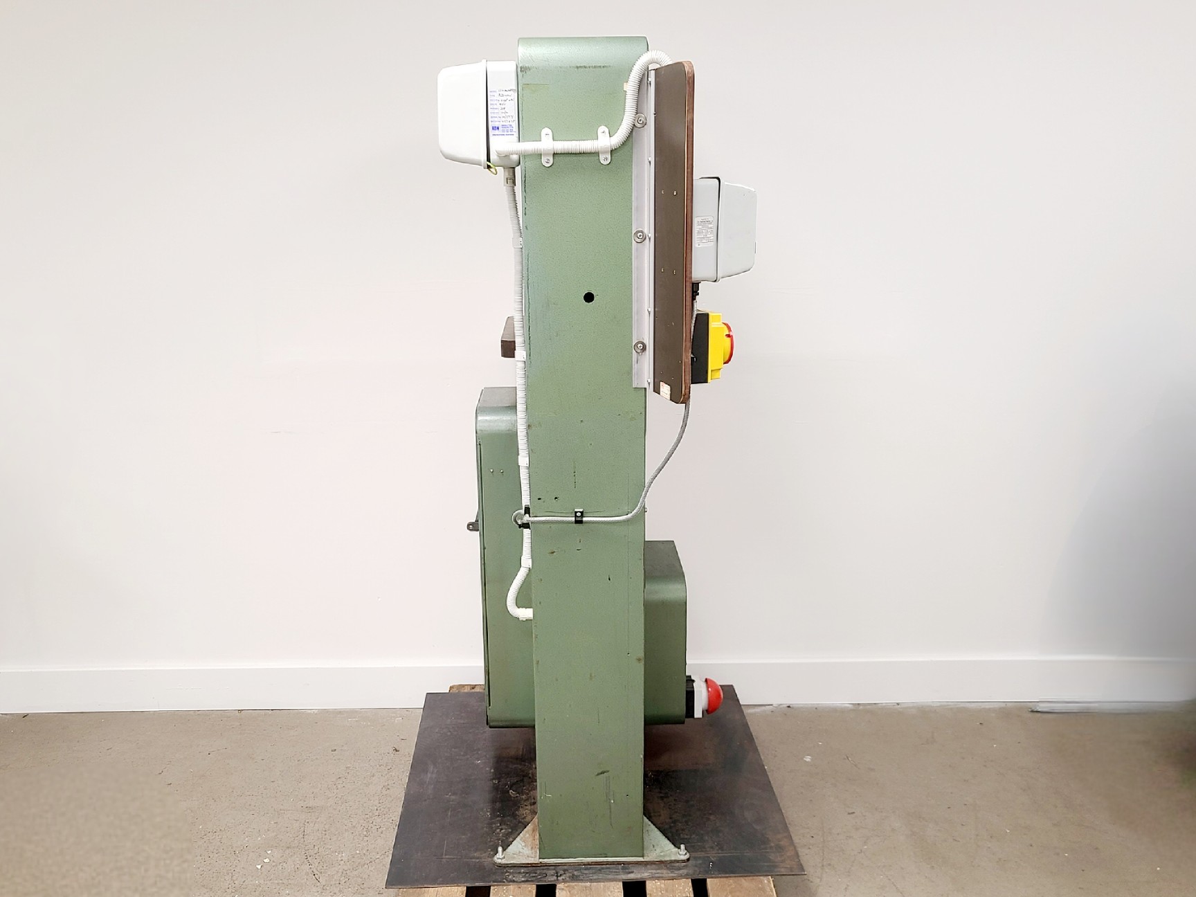 Image of STARTRITE 18-T-5 Vertical Band Saw