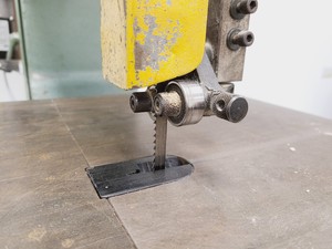 Thumbnail image of STARTRITE 18-T-5 Vertical Band Saw