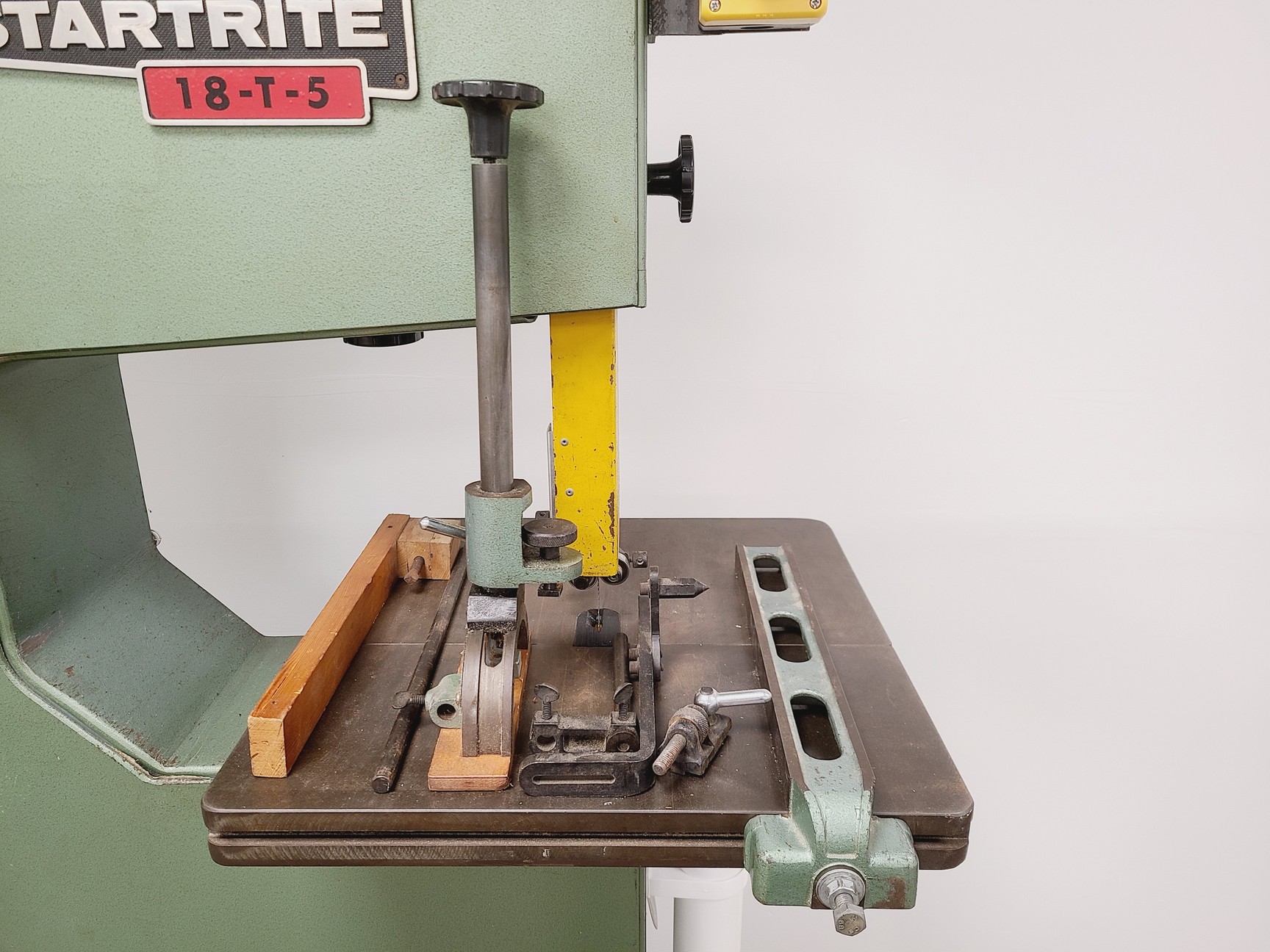 Image of STARTRITE 18-T-5 Vertical Band Saw