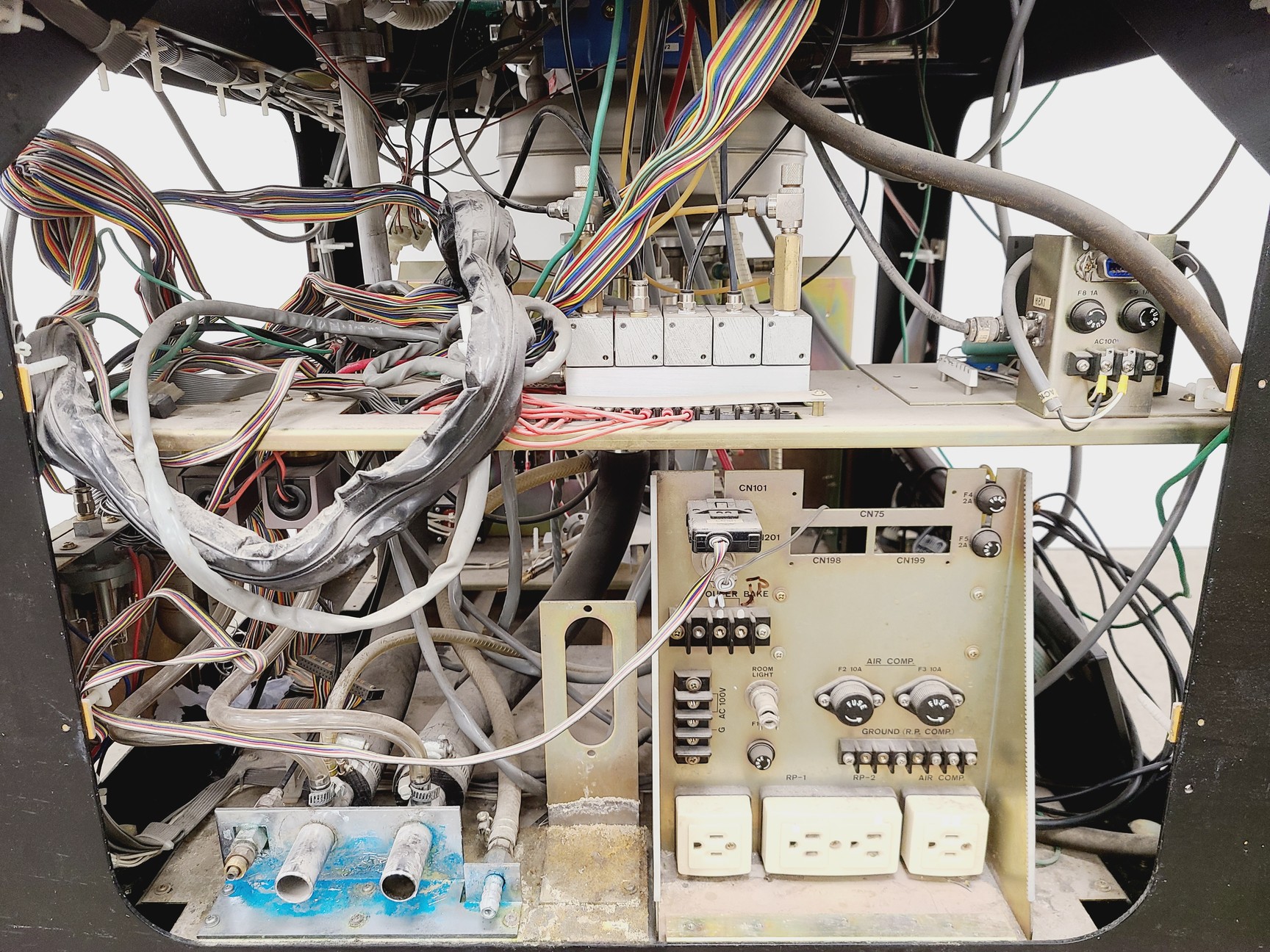 Image of Hitachi S4000 SEM Parts W/ Canatron Transformer Spares/Repair Lab