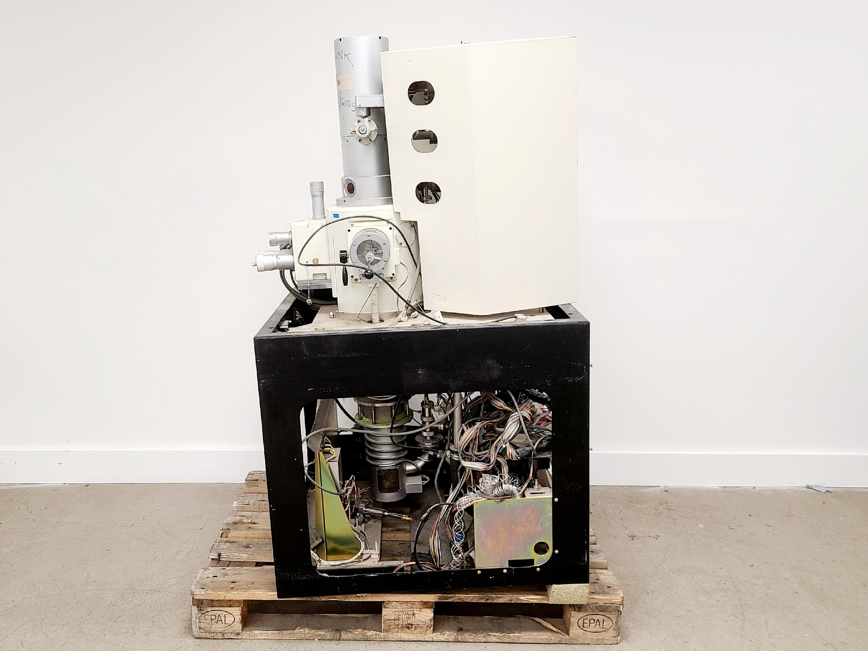 Image of Hitachi S4000 SEM Parts W/ Canatron Transformer Spares/Repair Lab