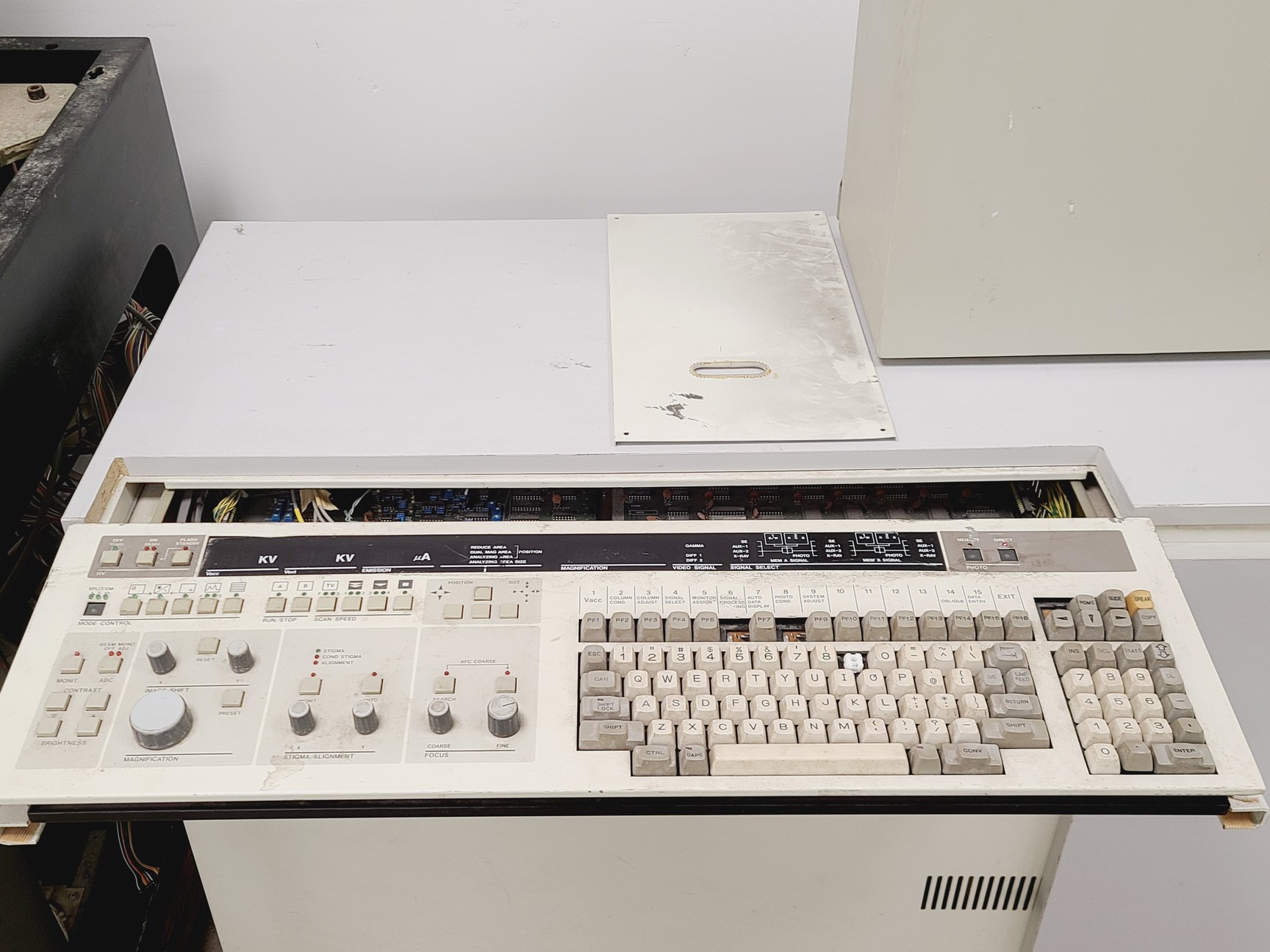 Image of Hitachi S4000 SEM Parts W/ Canatron Transformer Spares/Repair Lab