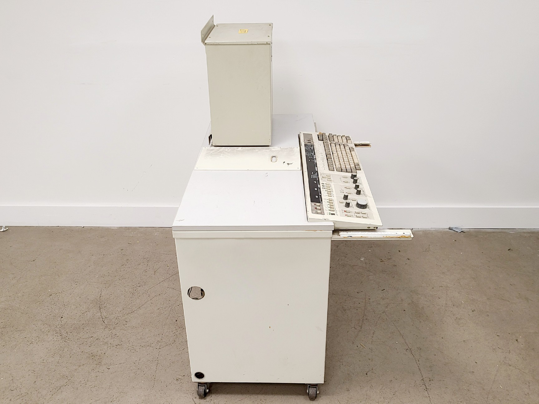 Image of Hitachi S4000 SEM Parts W/ Canatron Transformer Spares/Repair Lab