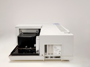 Thumbnail image of Perkin Elmer Lambda 800 UV/VIS Spectrophotometer