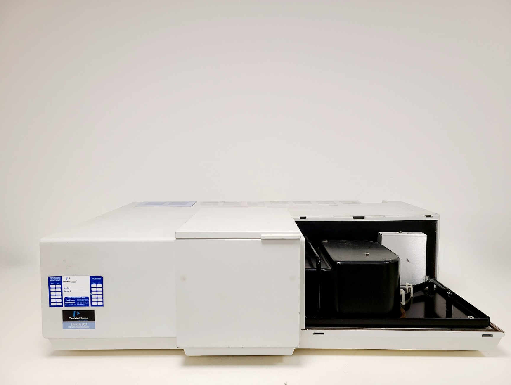 Image of Perkin Elmer Lambda 800 UV/VIS Spectrophotometer