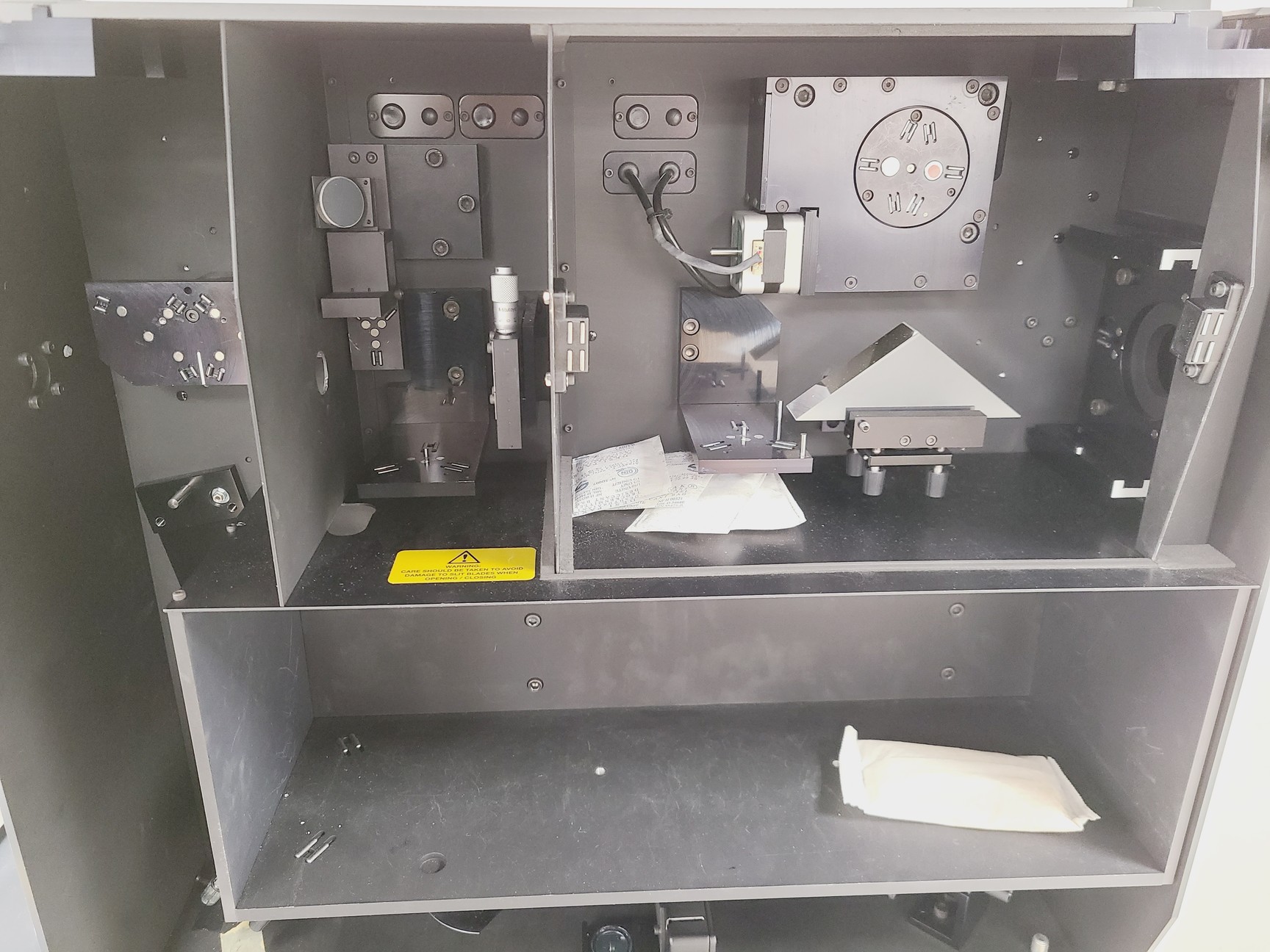 Image of Renishaw RM1000 Raman spectrometer w/ Leica DMLM Microscope Spares/Repair Lab