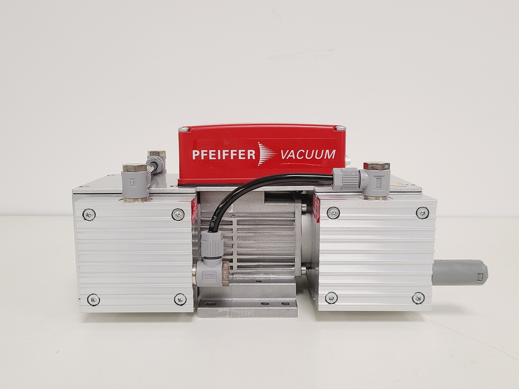 Image of Pfeiffer Vacuum MVP 015-4 DC Diaphragm Pump