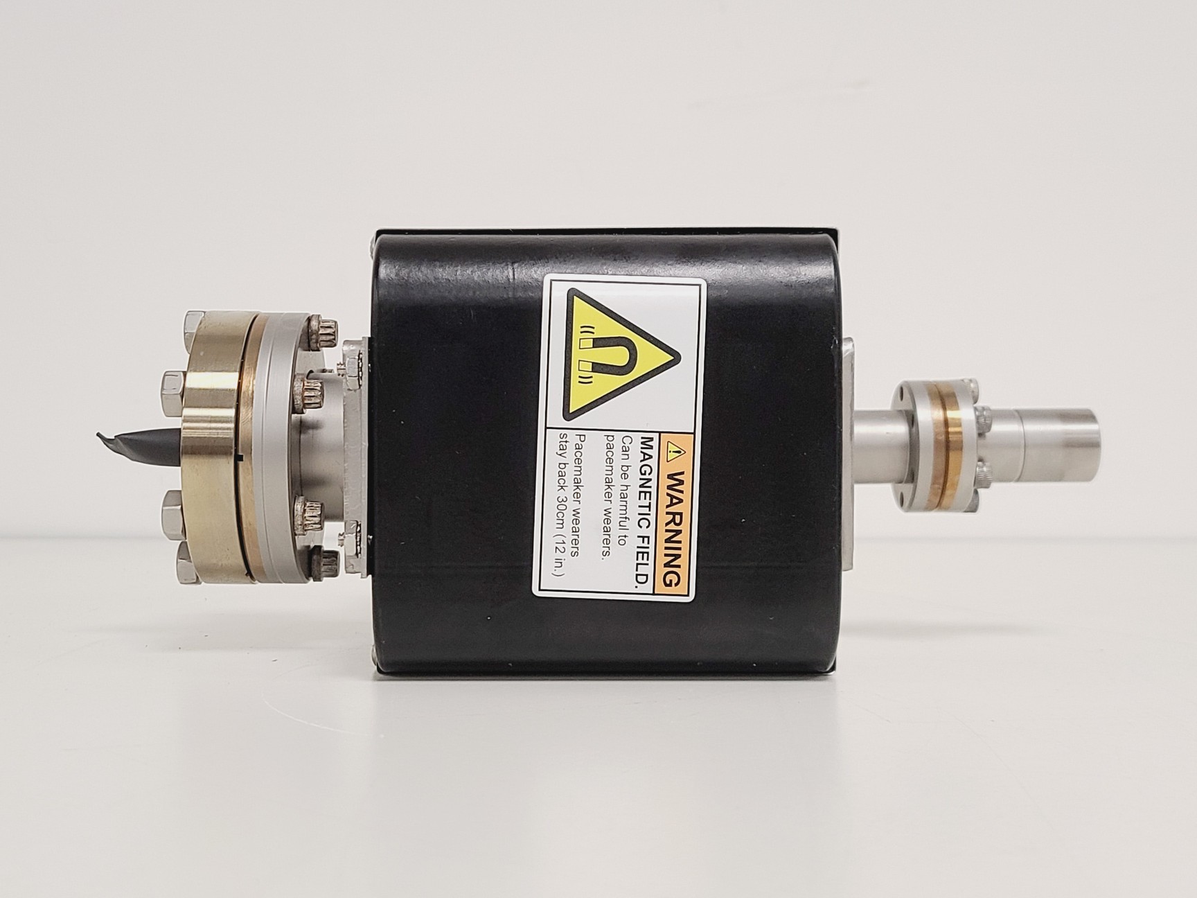 Image of ZEISS Ion Getter Pump - Ultra-High Vacuum Pump for FIB-SEM