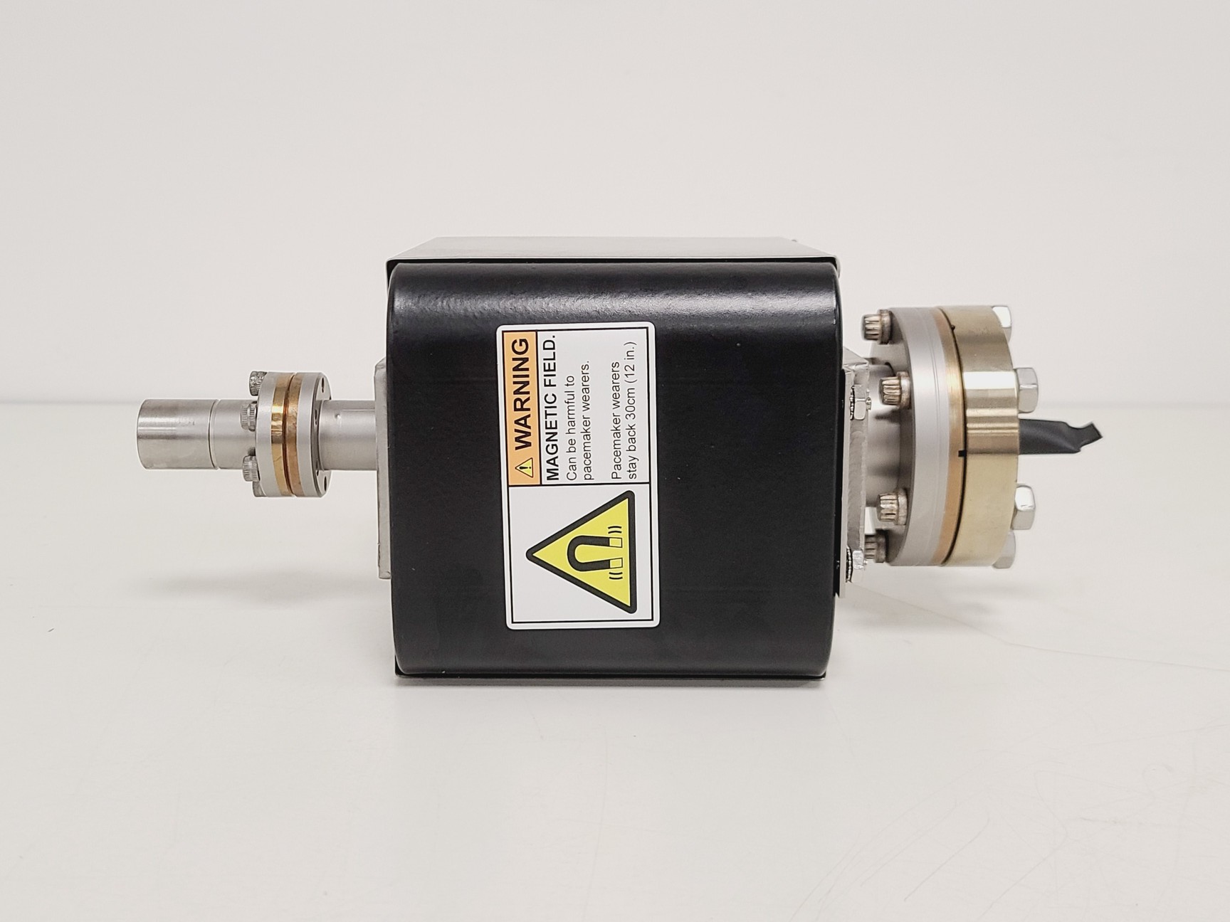 Image of ZEISS Ion Getter Pump - Ultra-High Vacuum Pump for FIB-SEM