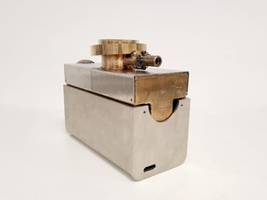 Image of Ion Getter Pump (from ThermoFisher Scientific) Ultra-high Vacuum Pump Lab