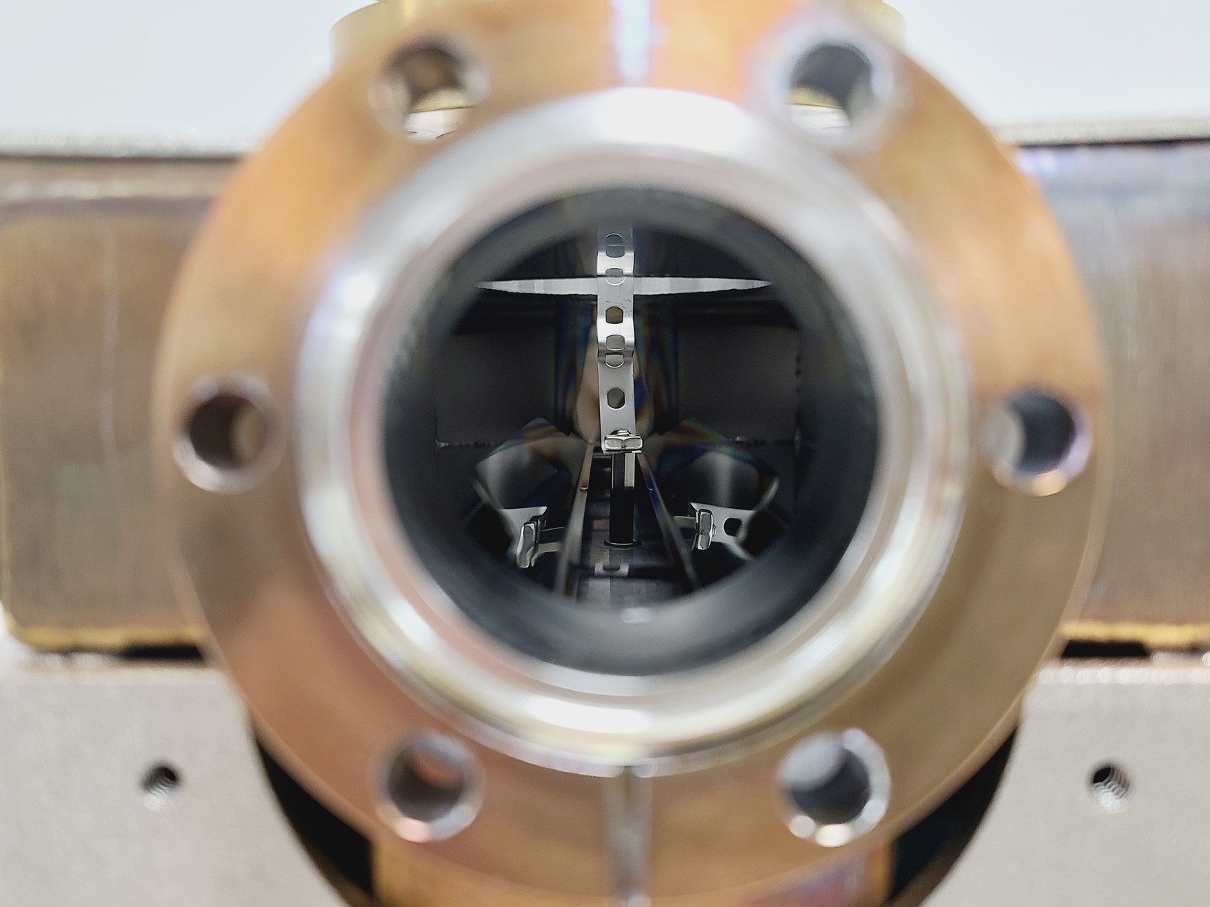 Image of Gamma Vacuum Titan Ion Getter Pump (from ThermoFisher Scientific) Ultra-High 