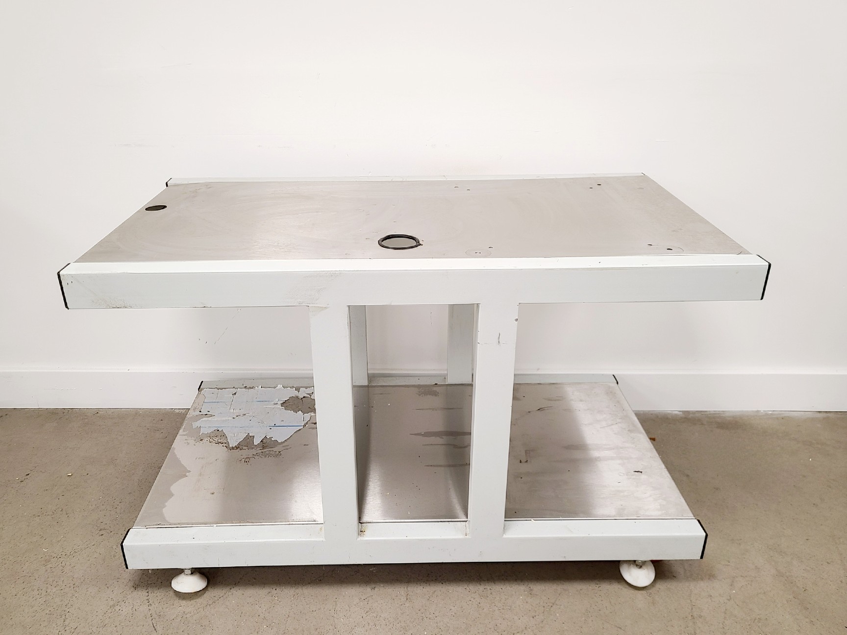Image of Genevac Technologies Table