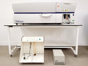 Thumbnail image of BD LSR II Flow Cytometer w/ Transformer and FACSFlow Supply System 