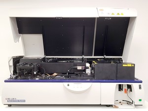 Thumbnail image of BD LSR II Flow Cytometer w/ Transformer and FACSFlow Supply System 