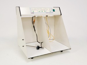 Thumbnail image of BD LSR II Flow Cytometer w/ Transformer and FACSFlow Supply System 