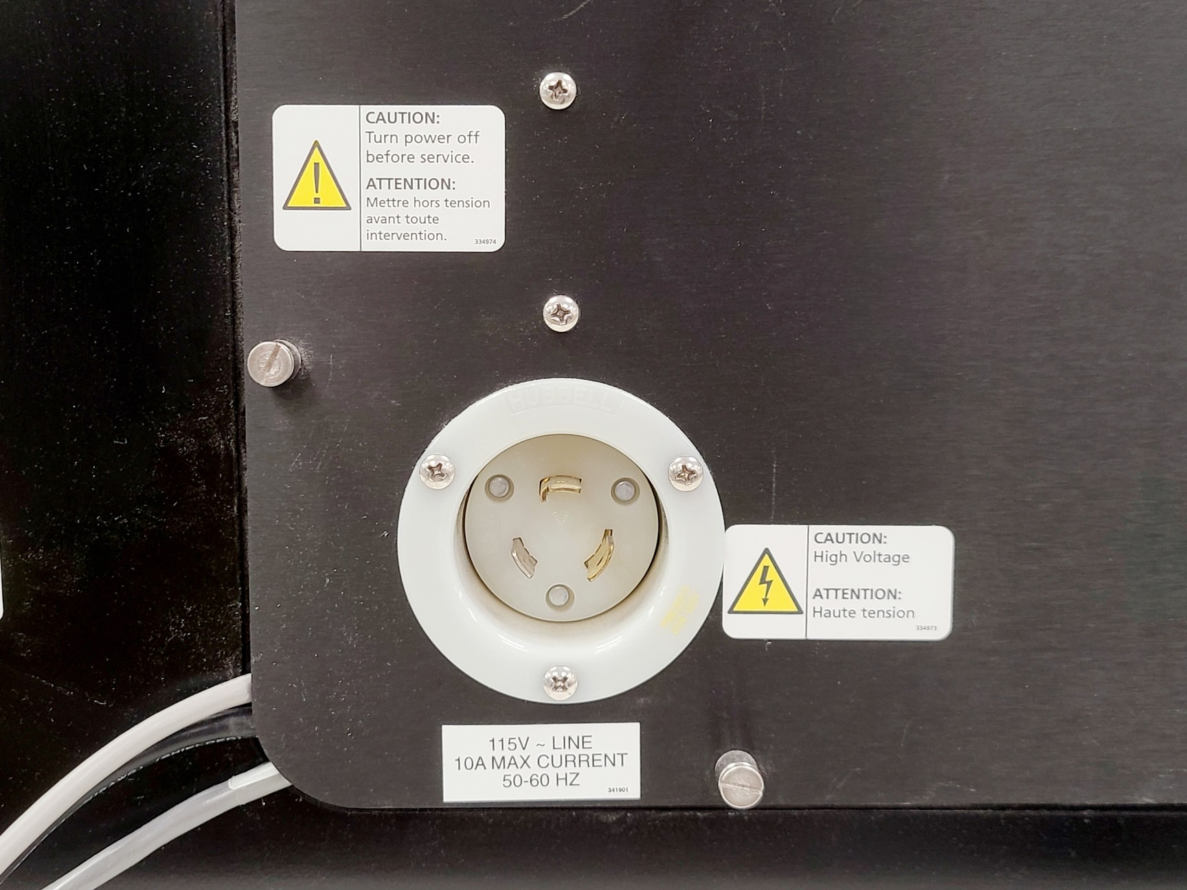 Image of BD LSR II Flow Cytometer w/ Transformer and FACSFlow Supply System 