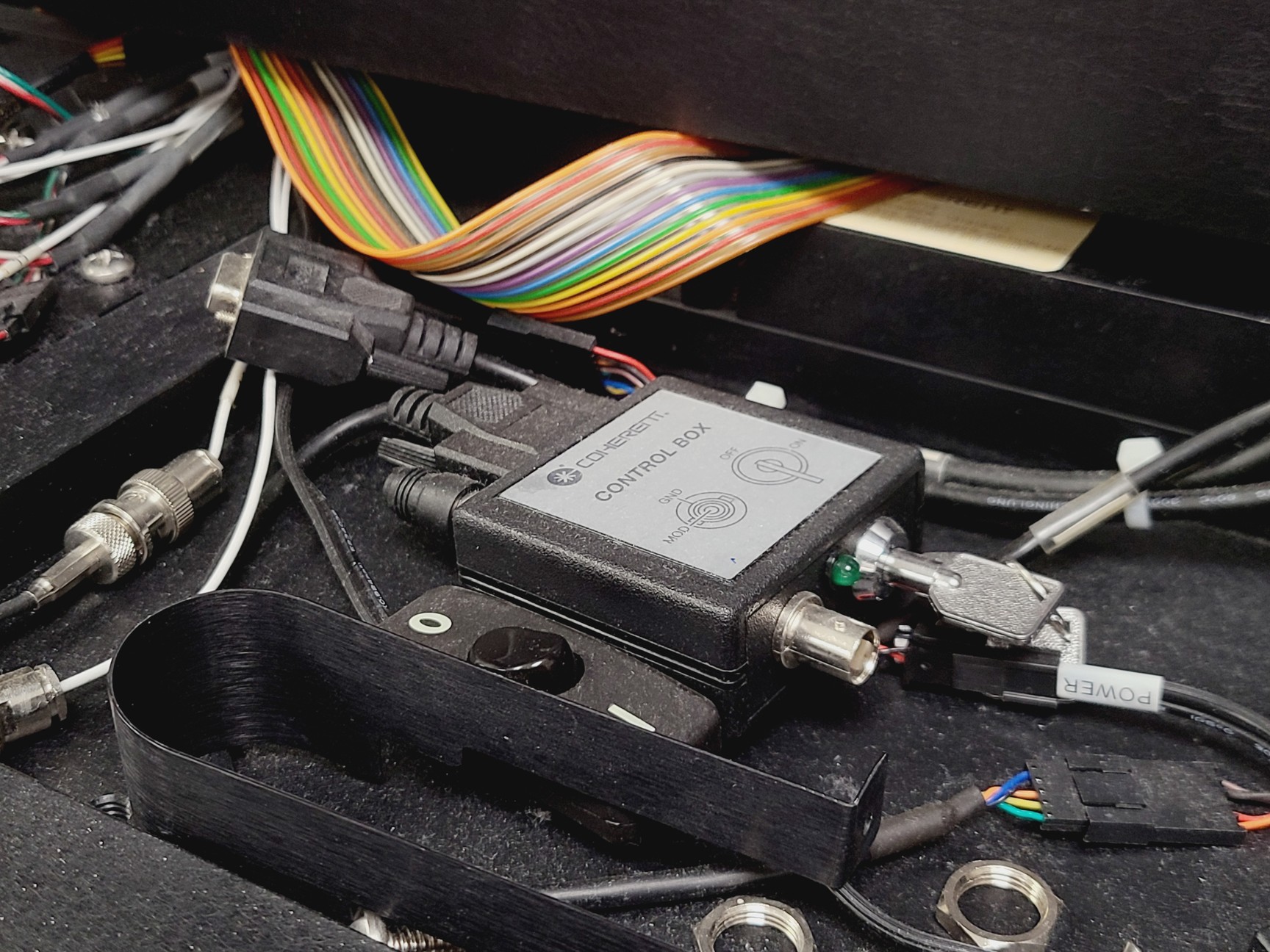 Image of BD LSR II Flow Cytometer w/ Transformer and FACSFlow Supply System 