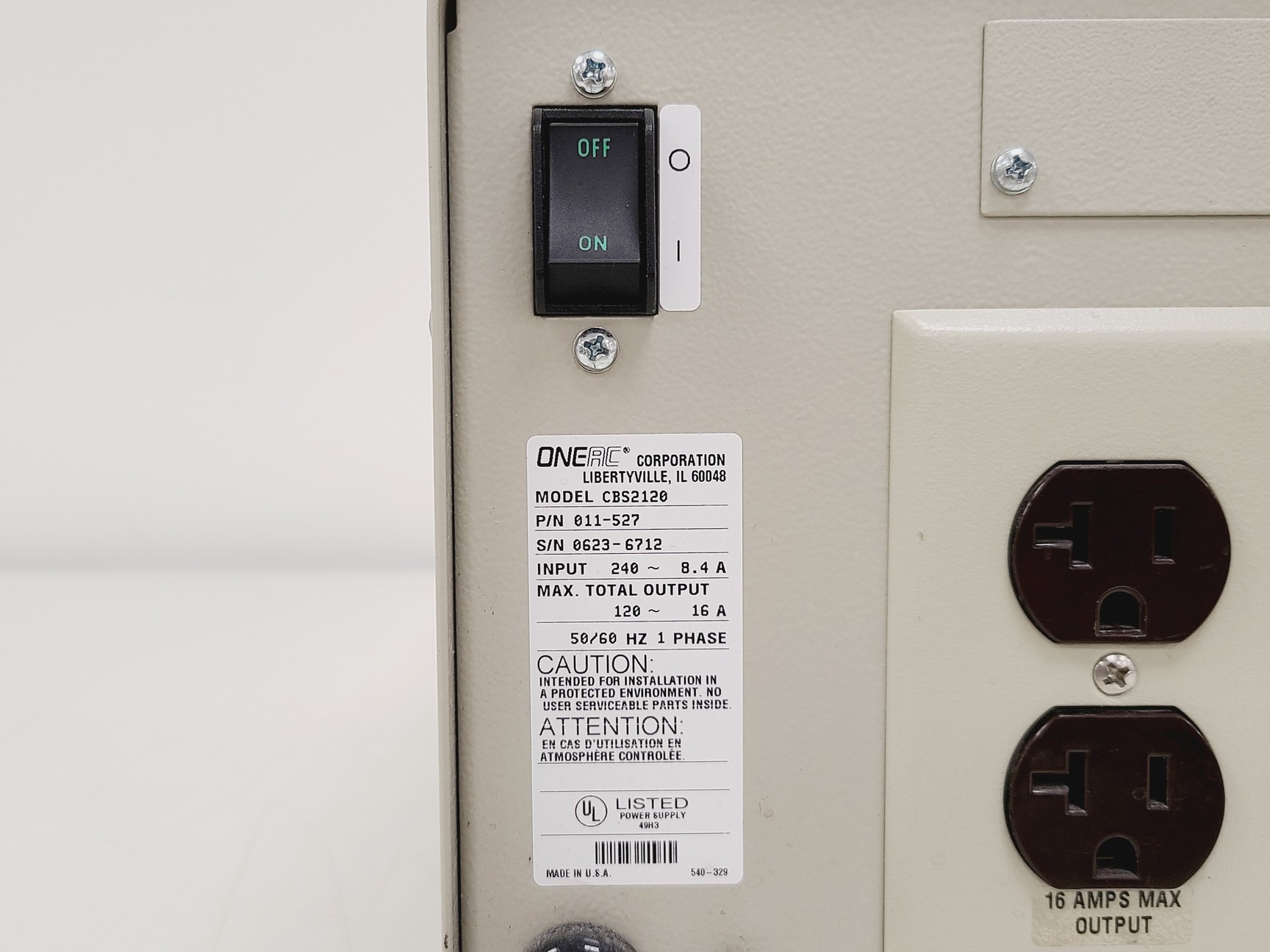 Image of BD LSR II Flow Cytometer w/ Transformer and FACSFlow Supply System 