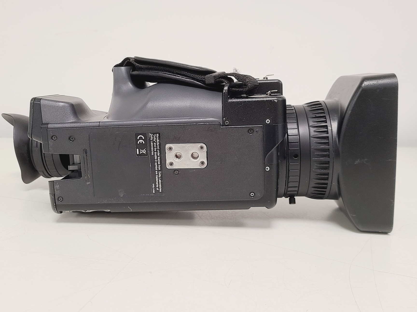 Image of Panasonic AG-HMC151E - AVCCAM 3CCD Camcorder w/ 3 Batteries & 2 Chargers