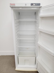 Thumbnail image of Thermo Scientific Lab Fridge ES Series 288R-AEW-TS Lab