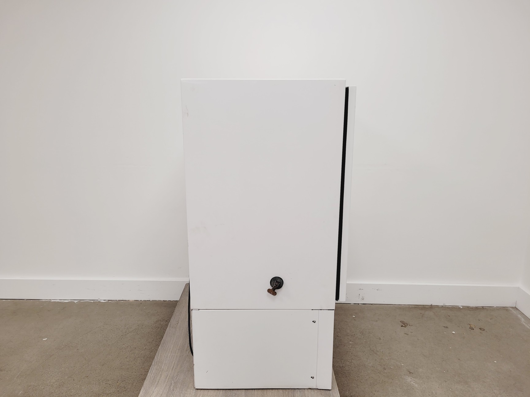 Image of Percival Model I-30VL Floor Standing Growth Chamber Spares/Repair Lab