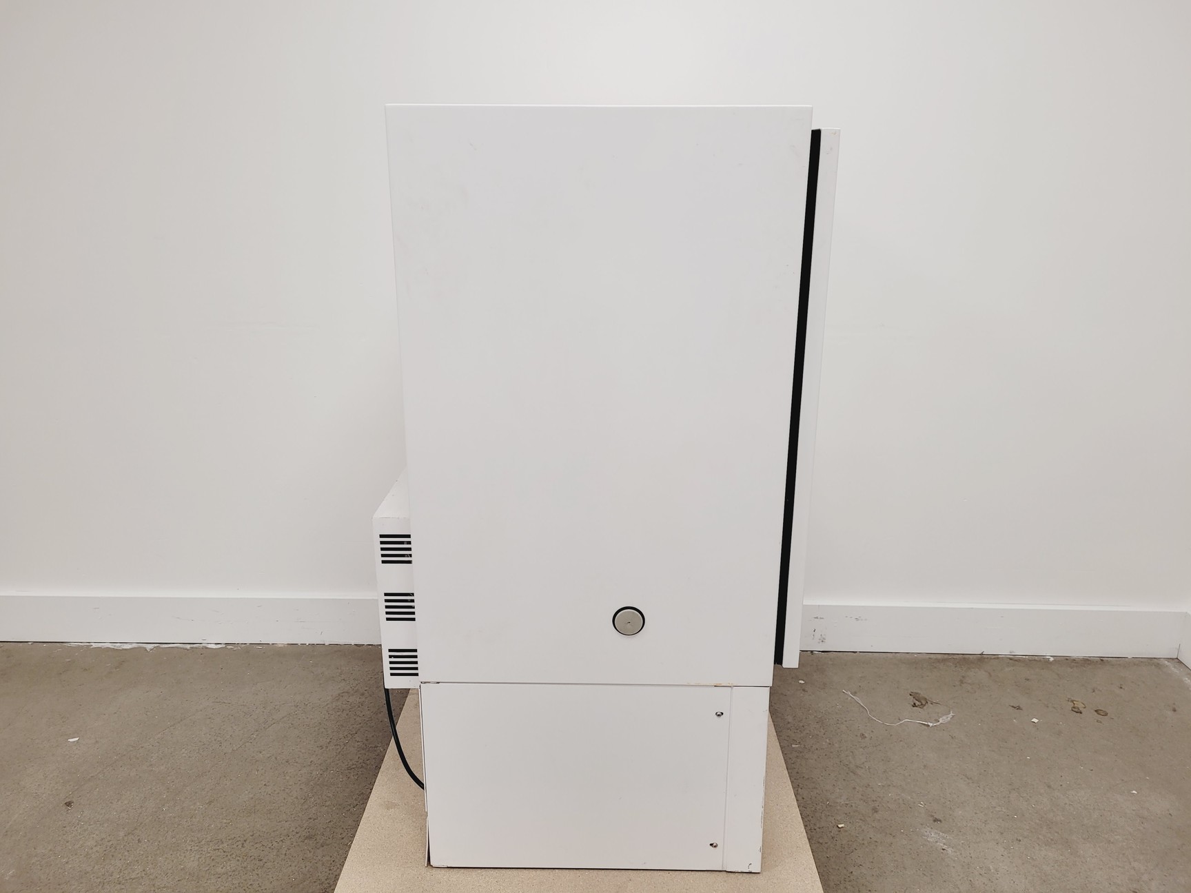 Image of Percival I-30VL Floor Standing Growth Chamber S/R Laboratory