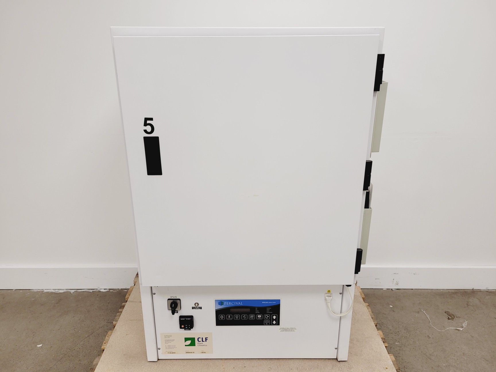 Image of Percival I-30VL Floor Standing Growth Chamber S/R Laboratory