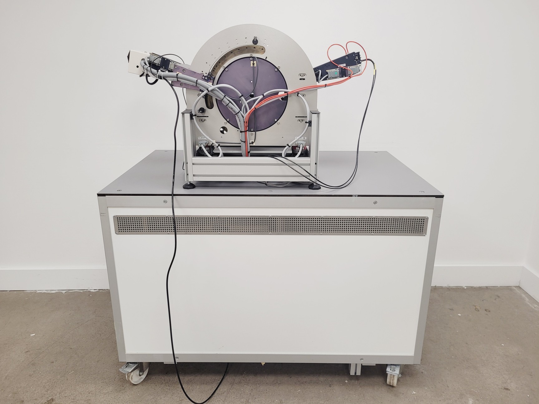 Image of Sopra GES-5 Ellipsometer on Sopra Gonio Bench