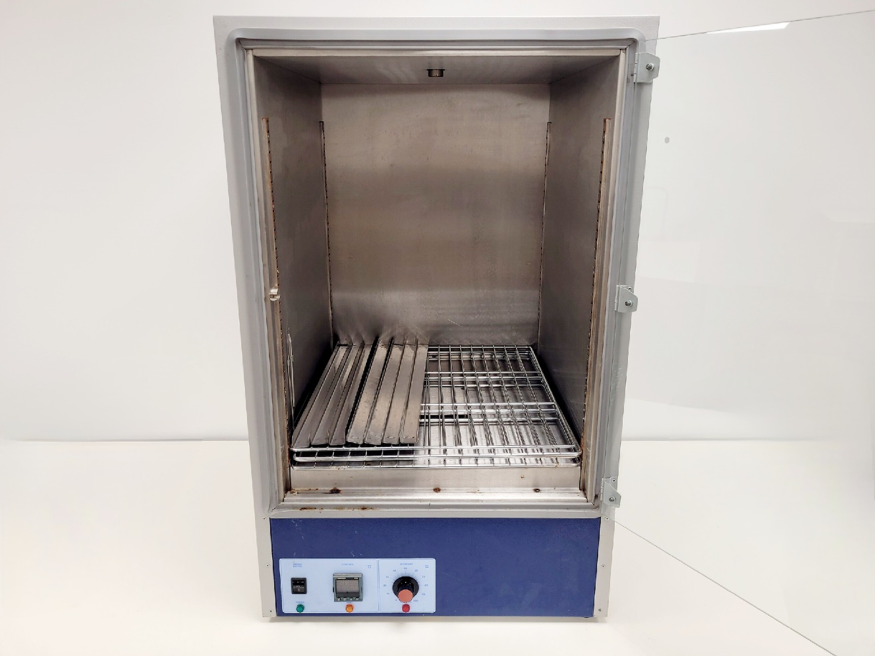 Image of Leader Drying Oven GPS/180/SS/VIS/F/100/DIG Lab