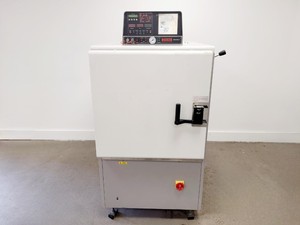 Thumbnail image of Boxer 200/200LR Floorstanding Autoclave Lab
