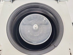 Thumbnail image of Eppendorf 5415R Benchtop Centrifuge