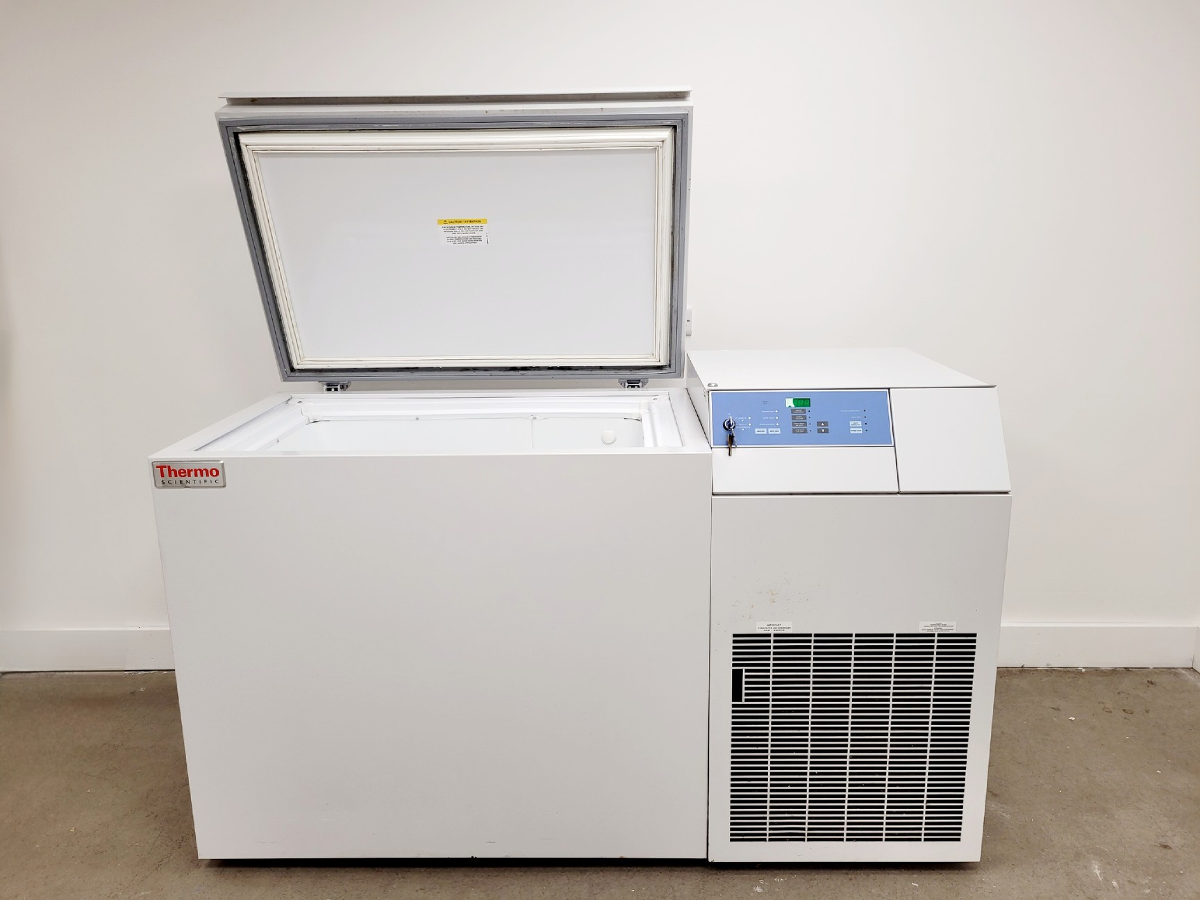 Image of Thermo Scientific ULT10140-9-V24 Ultra Low Temperature Freezer